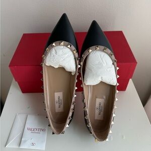 Brand new Valentino Garavani Ballerina